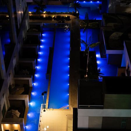 Jade Hotel Brasilia Candangolandia Eksteriør billede The pool at the W Hotel in Miami Beach