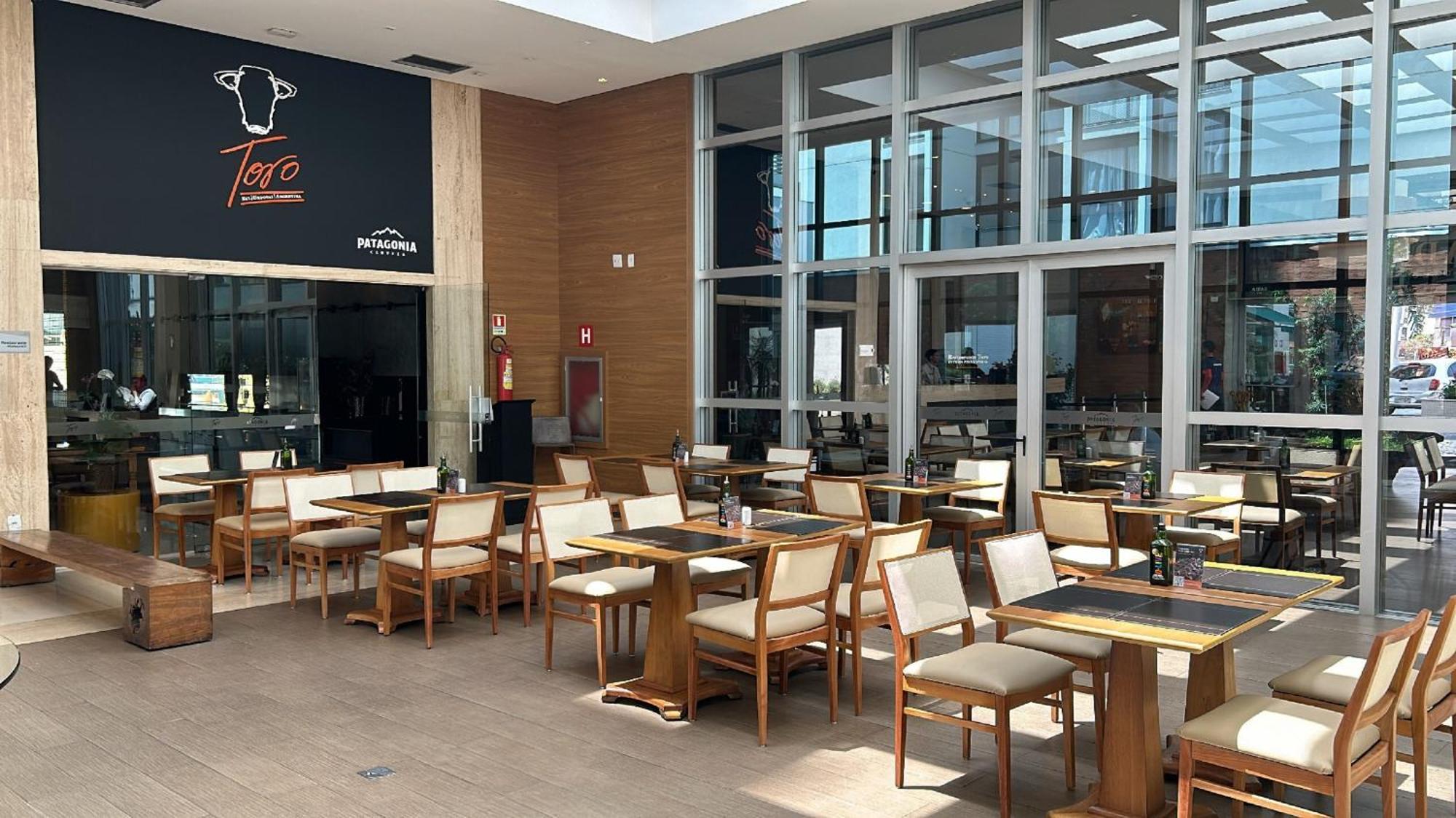 Jade Hotel Brasilia Candangolandia Eksteriør billede Restaurant Talo