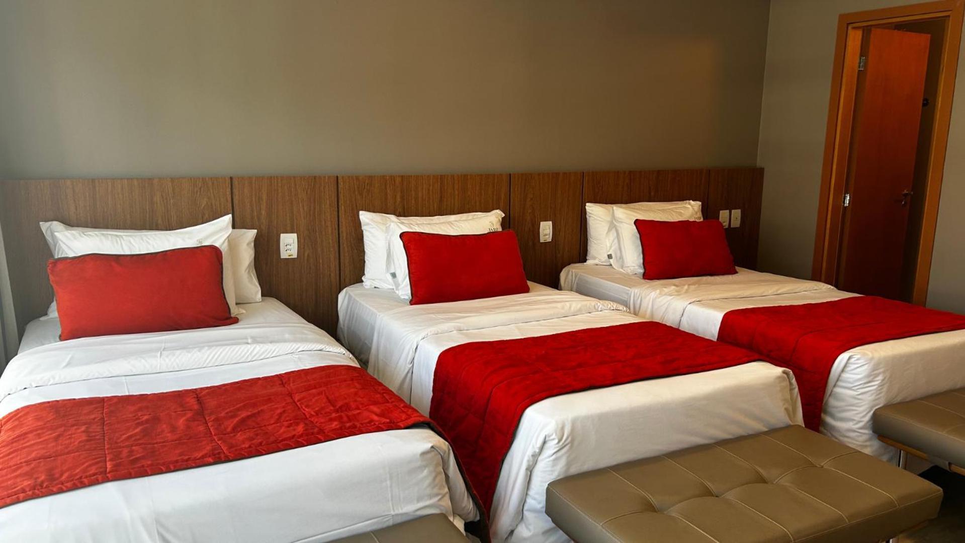 Jade Hotel Brasilia Candangolandia Eksteriør billede A room at the hotel