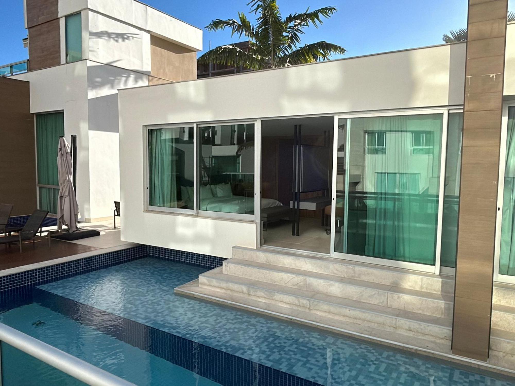 Jade Hotel Brasilia Candangolandia Eksteriør billede A swim-up suite at the Hard Rock Hotel & Casino Punta Cana